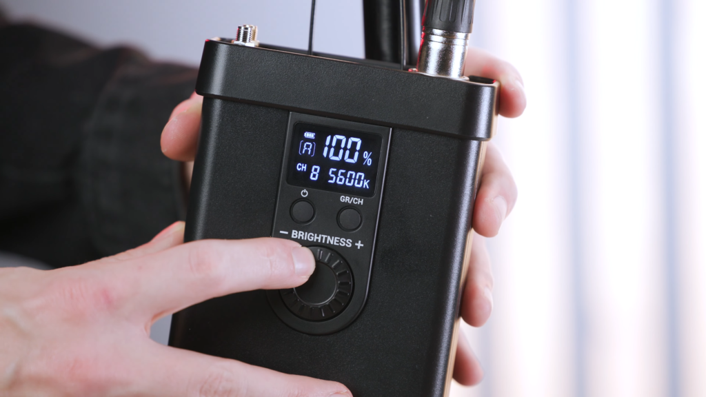 Godox UL150 silent COB video LED light review by Kuba Urban controller box