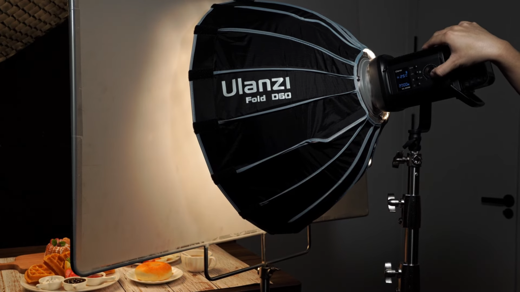 Ulanzi VL-200Bi portable bi-color cob led video lights