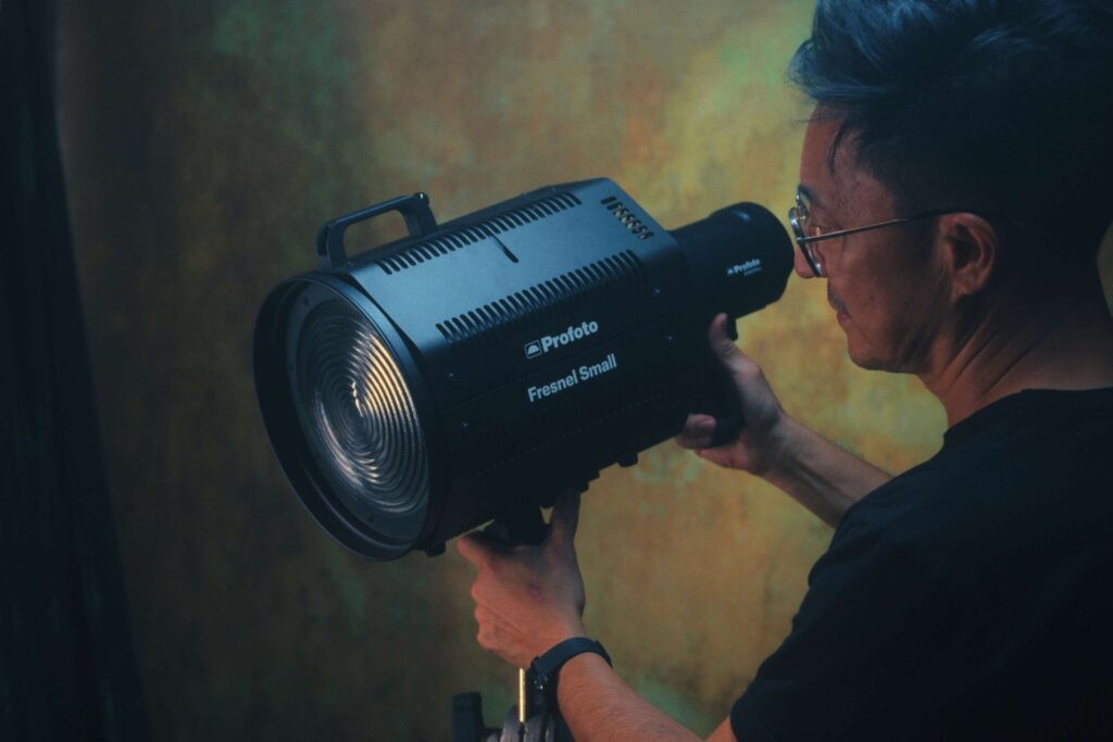 Profoto Fresnel Small flash modifier photography light shaping 