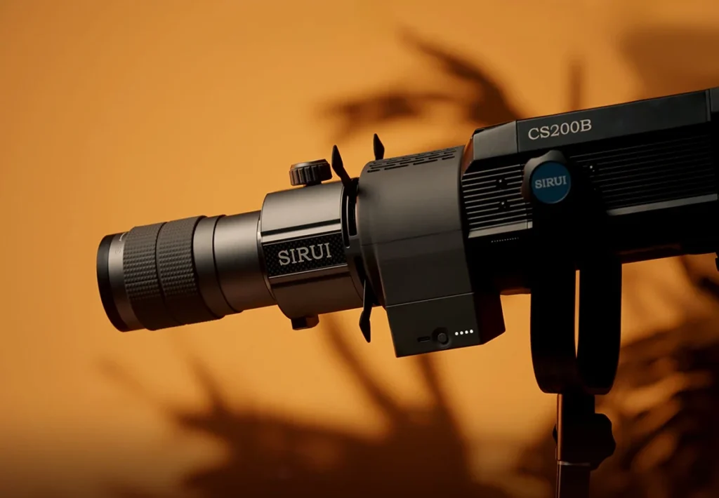SIRUI 18-36° projector lens projection attachment with zoom mounted on CS200B COB LED light