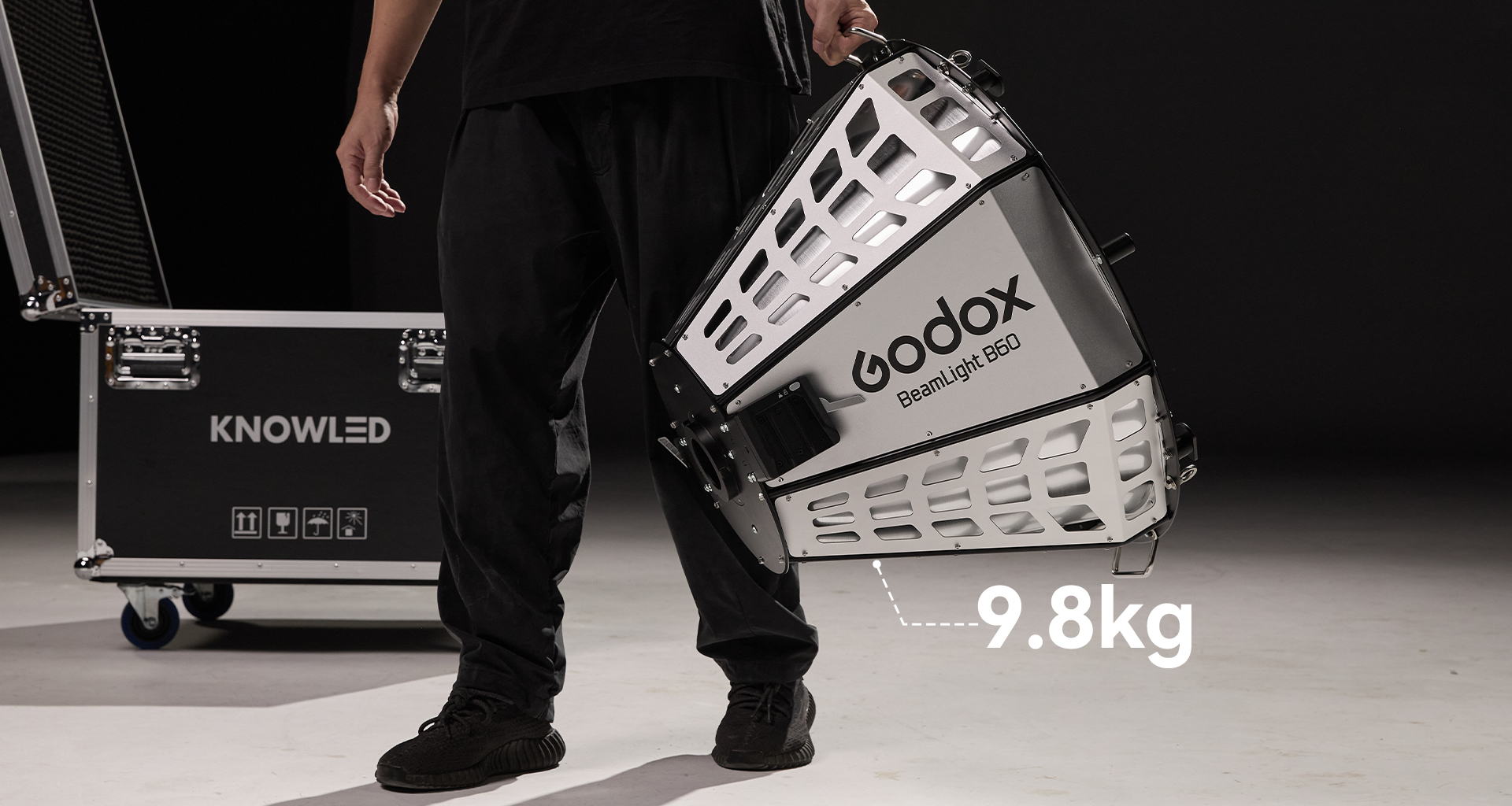 Godox BeamLight B60 Max60 cinematic parallel beam reflector KNOWLED series lights Bowens G-Mount lightweight carried by a single person